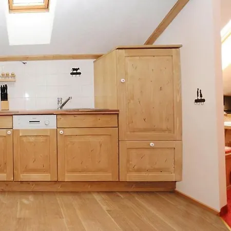 Apartment Ruhige In Mit Garten