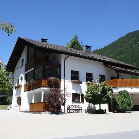 Apartment Ruhige In Mit Garten Sankt Gallenkirch