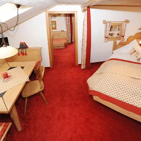 Apartment Ruhige In Mit Garten